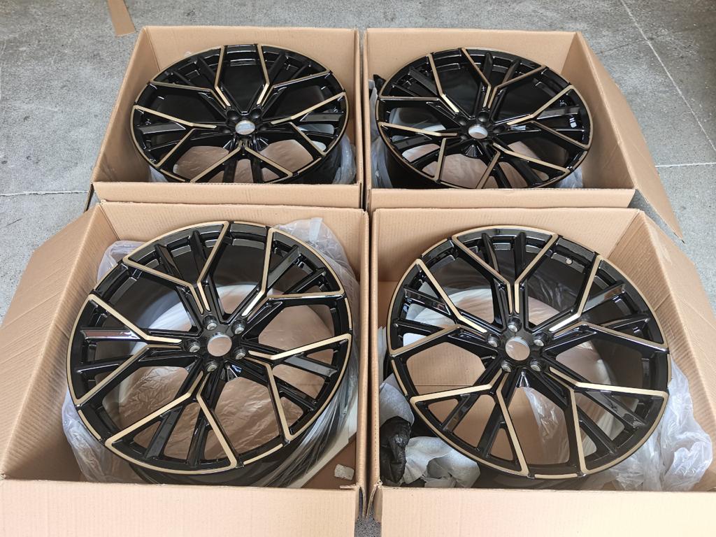 811 M STYLE We manufacture premium quality forged wheels rims for BMW iX iX40 iX50 iX60M 2021+ in any design, size, color. Wheels size: Front 22 x 9,5 ET 37 Rear 22 x 9,5 ET 37 Forged wheels can be produced in any wheel specs by your inquiries and we can provide our specs Compared to standard alloy cast wheels, forged wheels have the highest strength-to-weight ratio; they are 20-25% lighter while maintaining the same load factor. Finish: brushed, polished, chrome, two colors, matte, satin, gloss