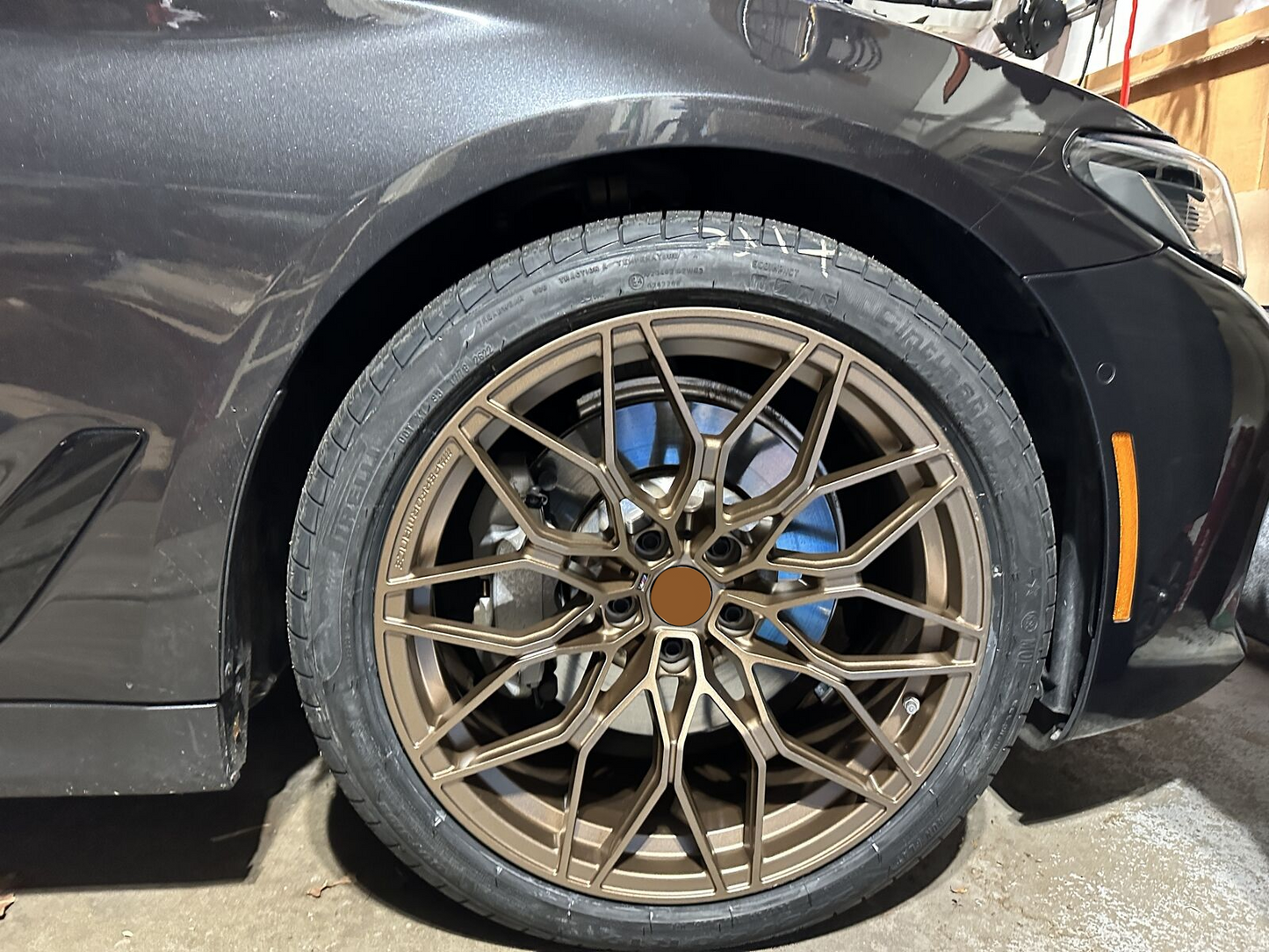 1000M FROZEN BRONZE OEM BMW We produced premium quality forged wheels rims for BMW M3 G80 Our wheels sizes: Front 19 x 9.5 ET 20 Rear 20 x 10.5 ET 20 Finishing: Frozen Bronze Forged wheels can be produced in any wheel specs by your inquiries and we can provide our specs
