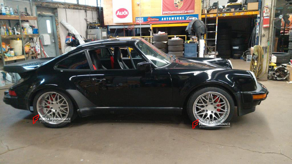 ポルシェ911. 930タイヤホイール ポルシェ 911（930）ターボ + ヨコハマ ADVAN A052 17インチ タイヤ