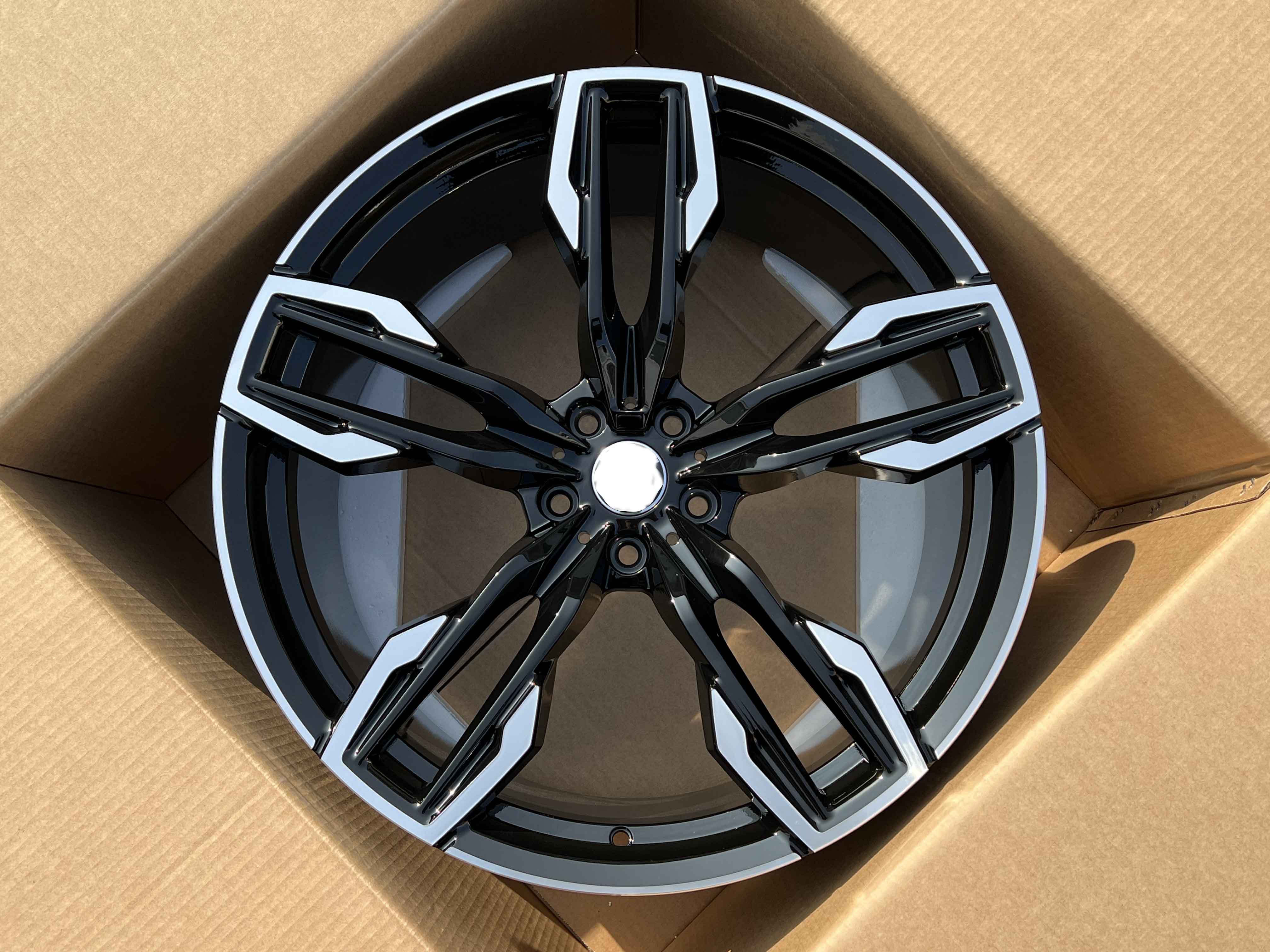 M718 OEMスタイル鍛造ホイールリム BMW X3 X3M用 – Forza Performance Group JP