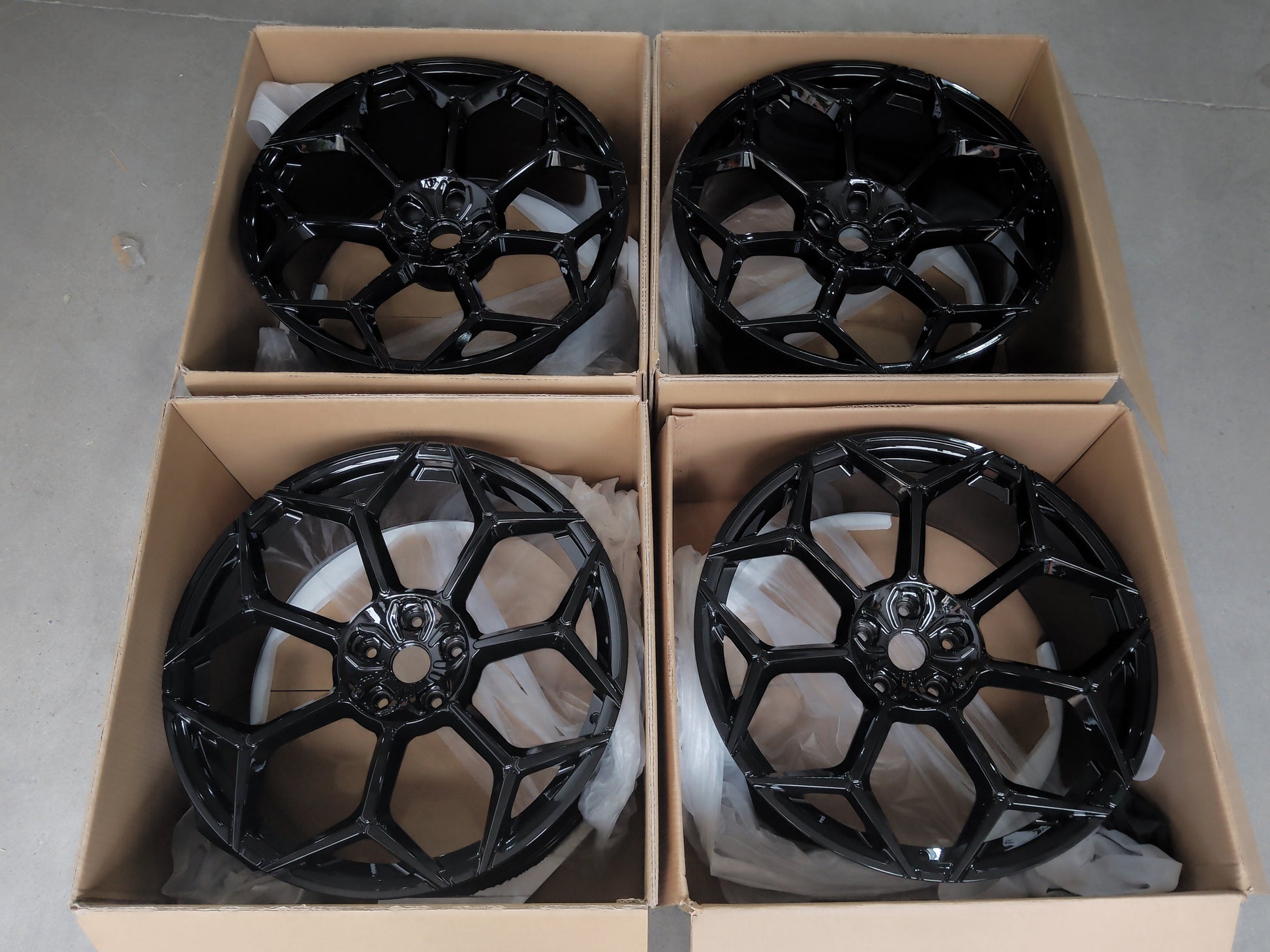 OEM FORGED WHEELS RIMS FOR LAMBORGHINI URUS PERFORMANTE