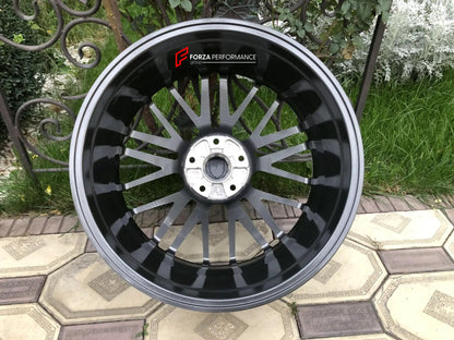 We manufacture premium quality forged wheels rims for PORSCHE 911 in any design, size, color. Wheels size: Front: 22 x 10 ET 48 Rear: 22 x 11.5 ET 61 PCD: 5 x 130 CB: 71.6 Forged wheels can be produced in any wheel specs by your inquiries and we can provide our specs Compared to standard alloy cast wheels, forged wheels have the highest strength-to-weight ratio; they are 20-25% lighter while maintaining the same load factor. Finish: brushed, polished, chrome, two colors, matte, satin, gloss