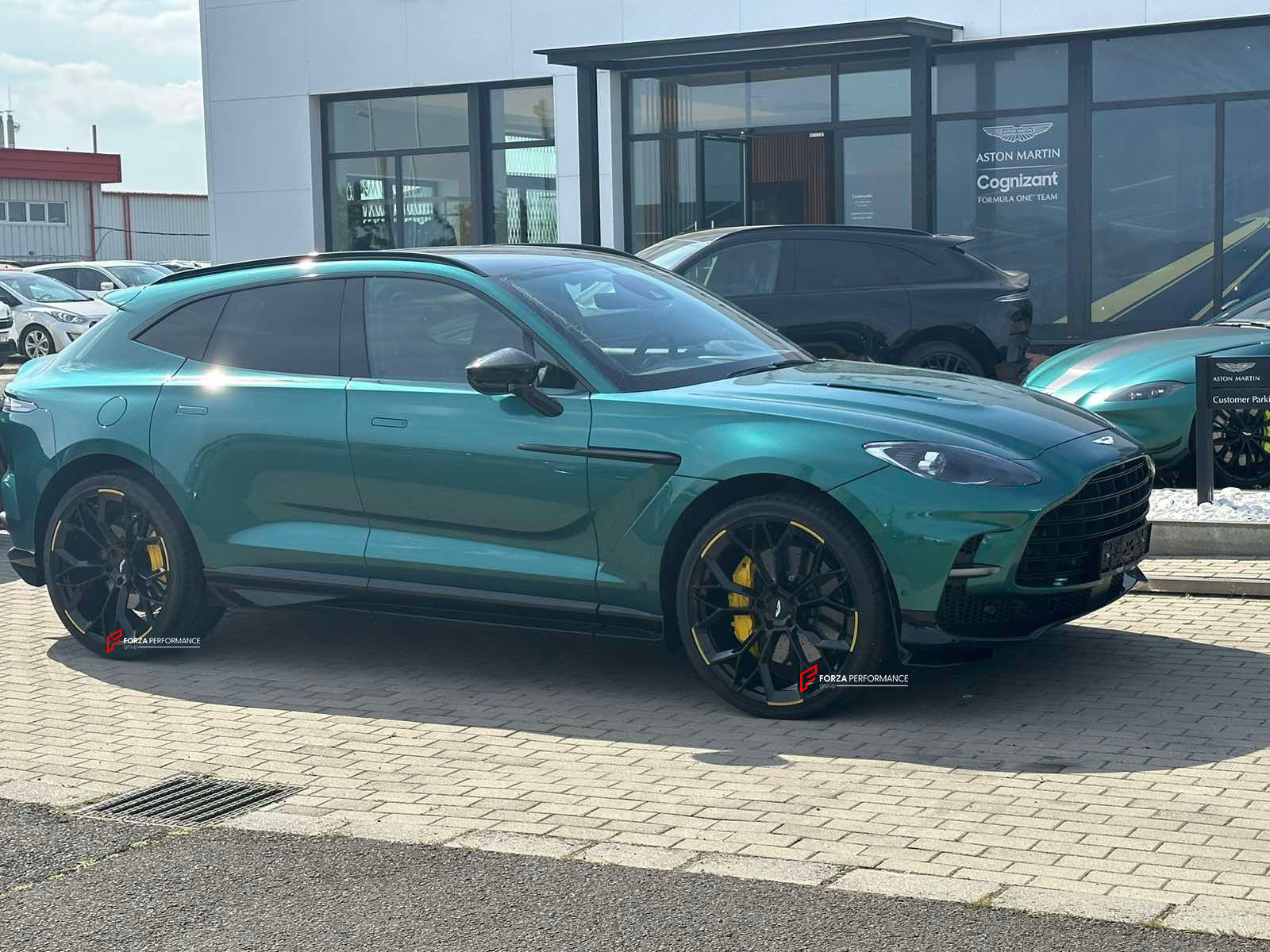 ASTON MARTIN DBX 22インチホイール 22 x 10 Aston Martin DBX 2020 2021 2022 2023 2024 Factory