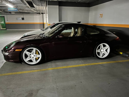 505M We produced premium quality forged wheels rims for PORSCHE 911 997.1 Our wheels sizes: Front 19 x 8 ET 50 Rear 19 x 11 ET 52 Finishing: Glossy White Forged wheels can be produced in any wheel specs by your inquiries and we can provide our specs