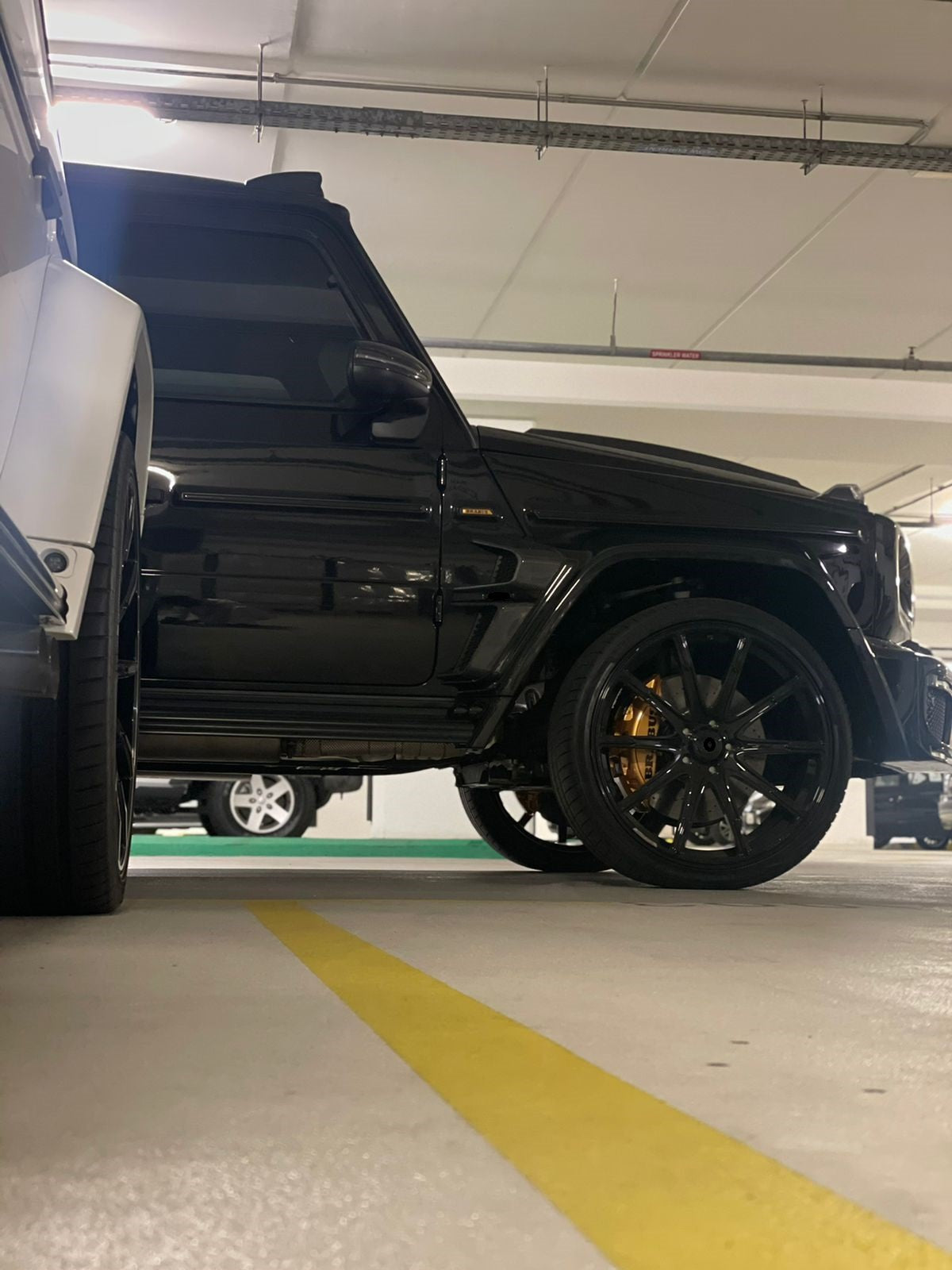 BRABUS MONOBLOCK Z We produced premium quality forged wheels rims for  MERCEDES BENZ G CLASS G63 G500 W463A W464  Our wheels sizes: 24 x 10 ET 0   Finishing: Black Diamond  Forged wheels can be produced in any wheel specs by your inquiries and we can provide our specs