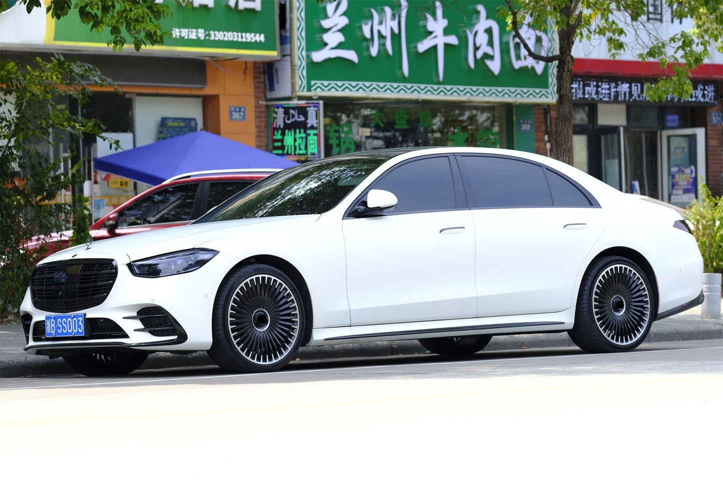 We produced premium quality forged wheels rims for  MERCEDES BENZ S CLASS W223  Our wheels sizes:   Front 22 x 9 ET 31  Rear 22 x 10 ET 35  Finishing: Matt Black + Polished Face  Forged wheels can be produced in any wheel specs by your inquiries and we can provide our specs