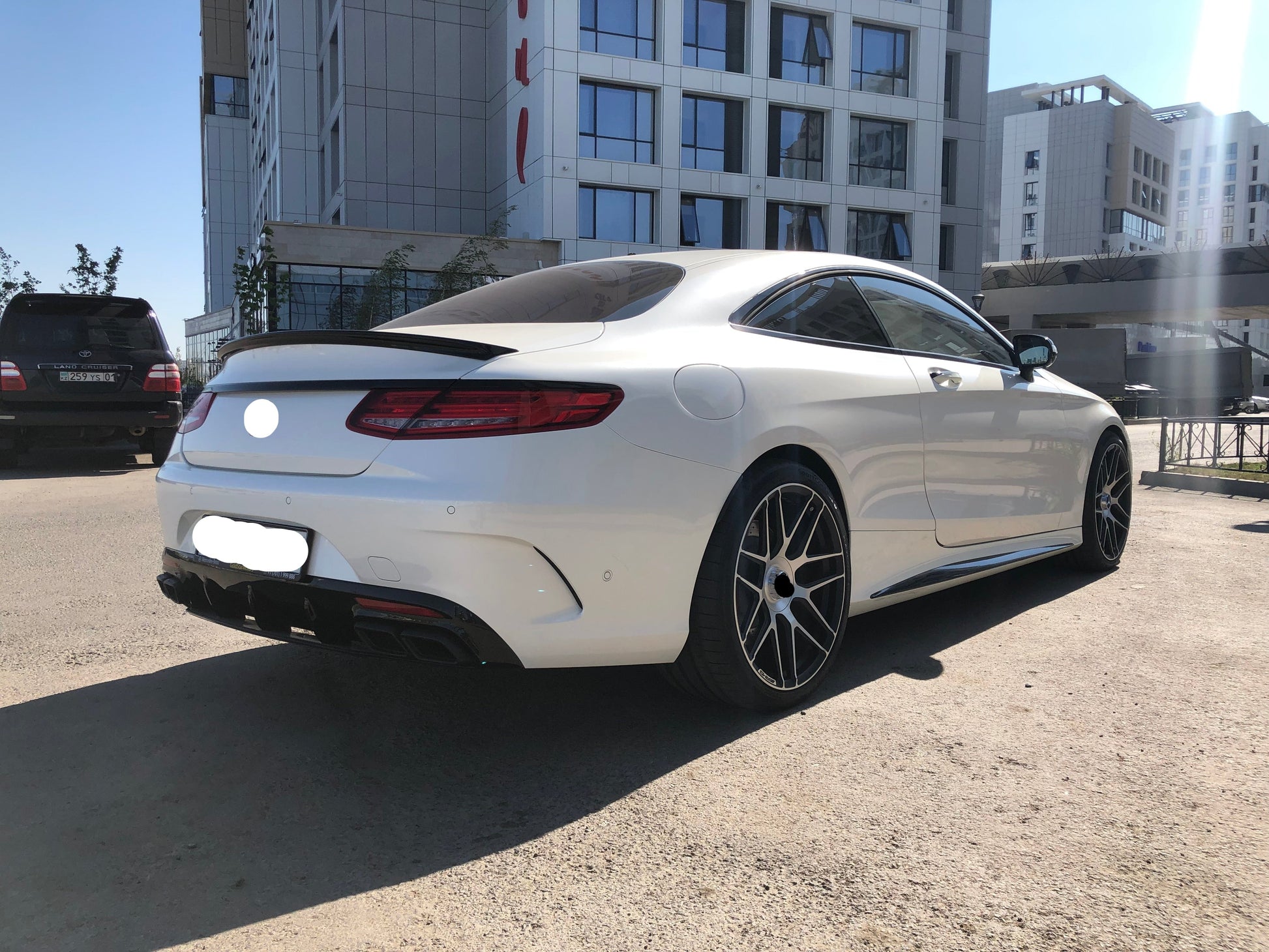 We produced premium quality forged wheels rims for  MERCEDES BENZ S CLASS COUPE S63 COUPE  Our wheels sizes:   Front 20 x 8.5 ET 39  Rear 20 x 9.5 ET 39  Finishing: Machined Face  Forged wheels can be produced in any wheel specs by your inquiries and we can provide our specs