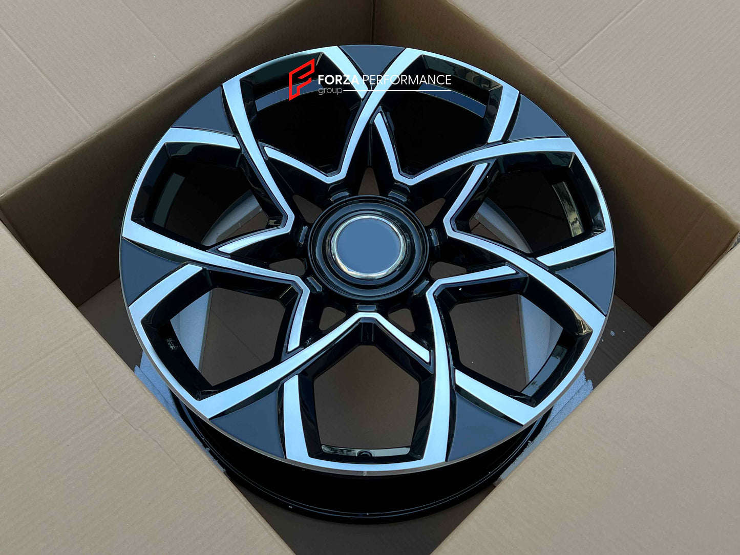 KAHN DESIGN FORGED WHEELS RIMS 24 INCH FOR ROLLS ROYCE CULLINAN 1