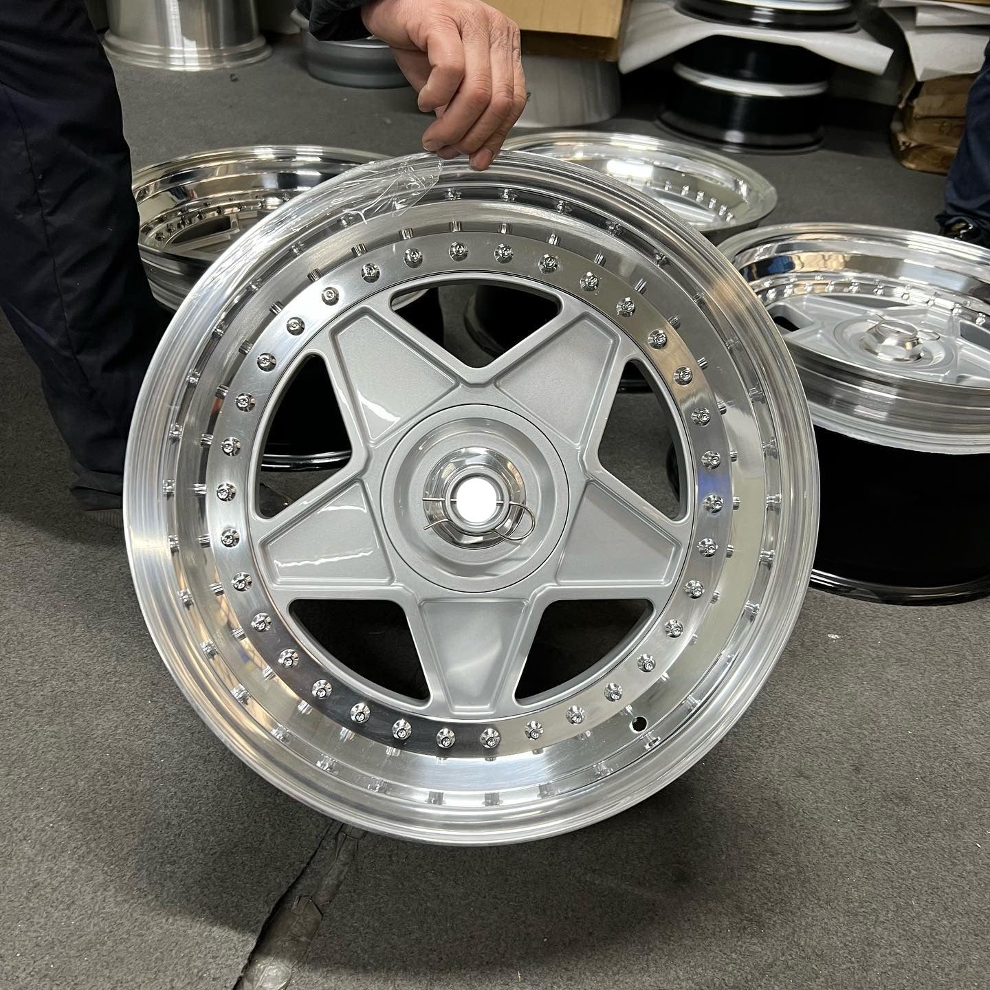 クラシック レトロ 3 ピース 3 PCS 鍛造ホイール フェラーリ 575M マラネッロ モデナ 360 F40 用