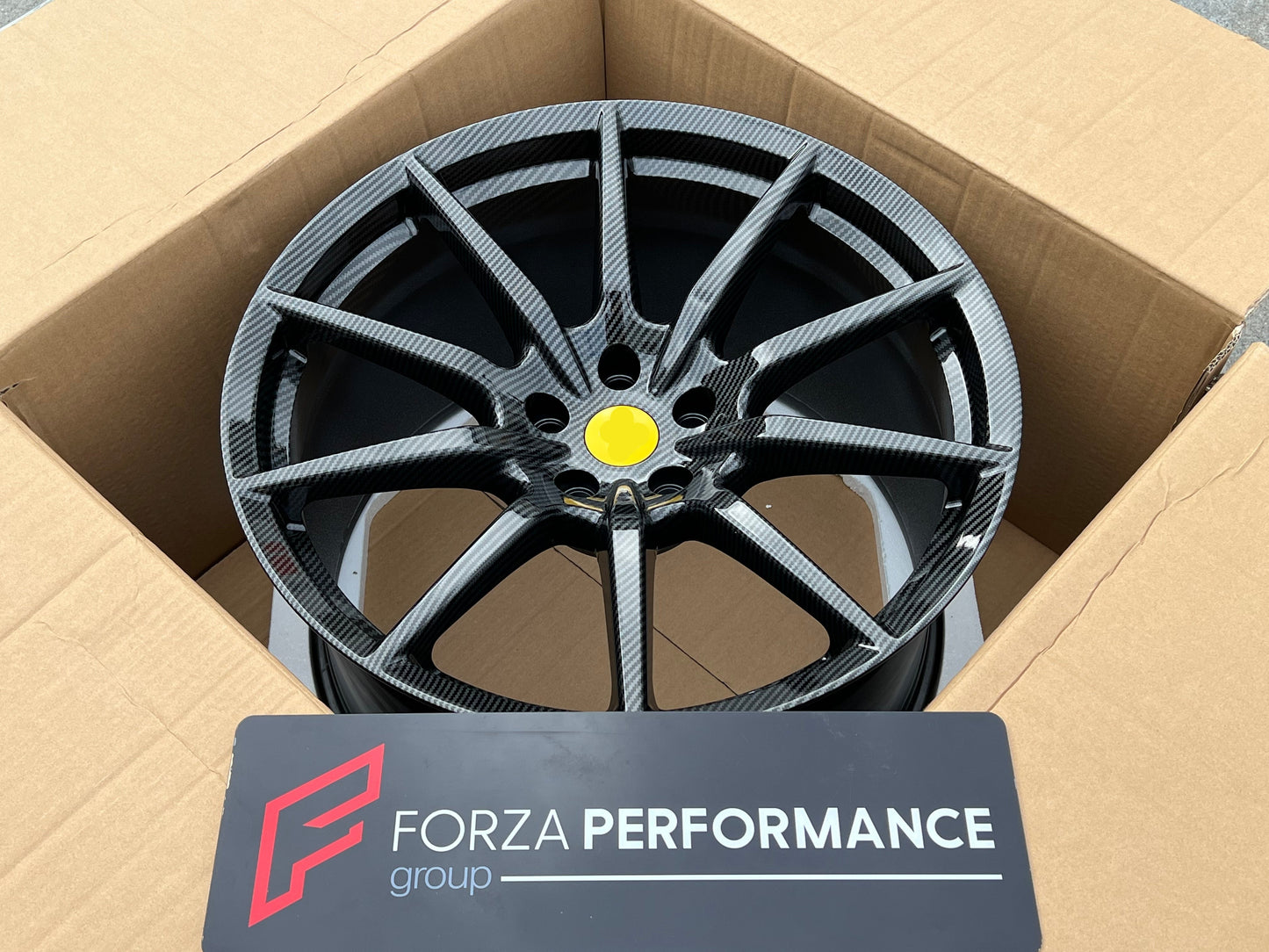 OEM We manufacture premium quality forged wheels rims for  FERARRI 488 PISTA in any design, size, color.  Wheels size:  Front 20 x 9 ET 44  Rear 20 x 11 ET 38  PCD: 5 X 114.3  CB: 67.1  CARBON PRINT  Forged wheels can be produced in any wheel specs by your inquiries and we can provide our specs