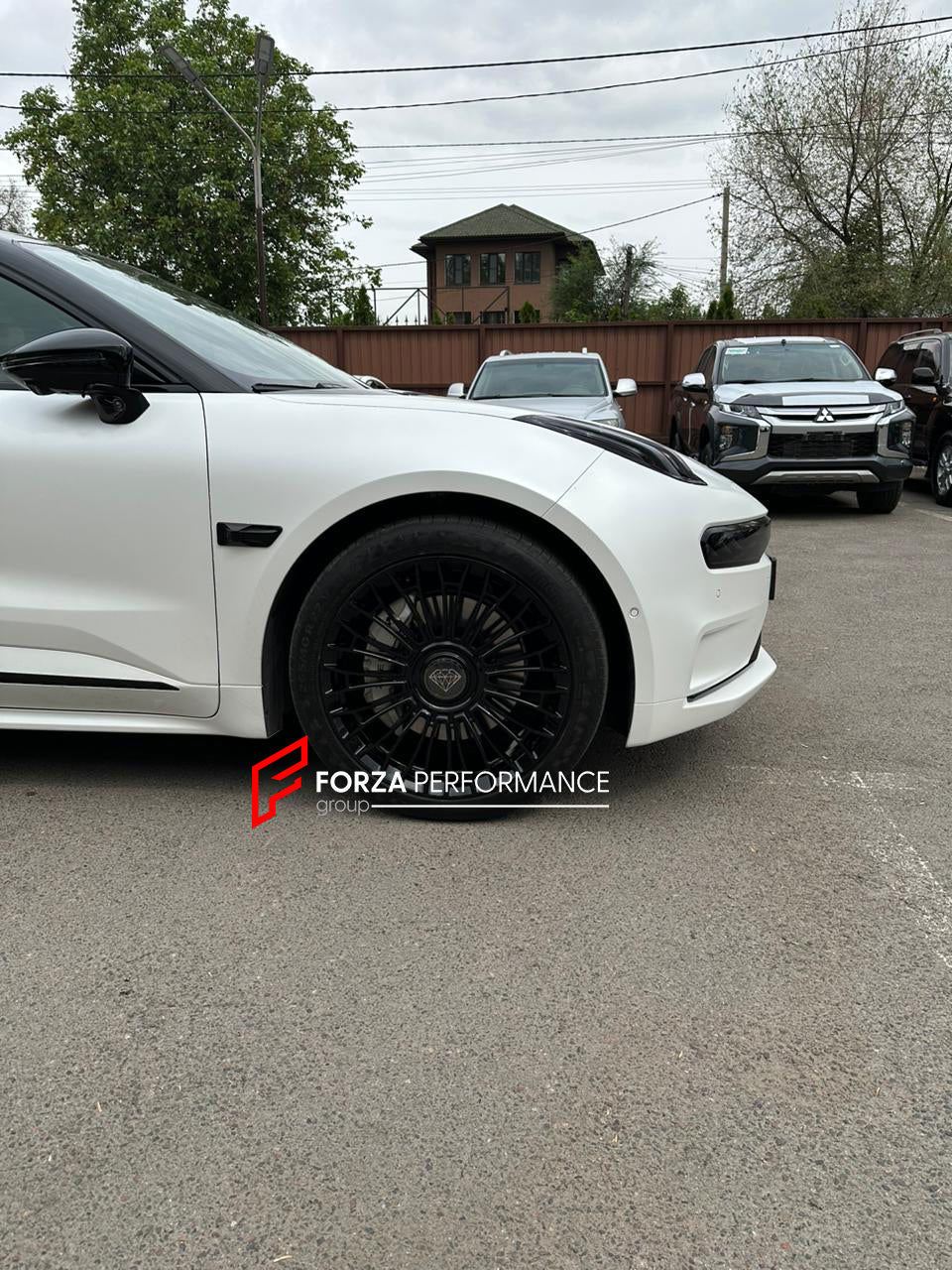 TR-11 鍛造ホイール リム 22 インチ ZEEKR 001 用 – Forza Performance